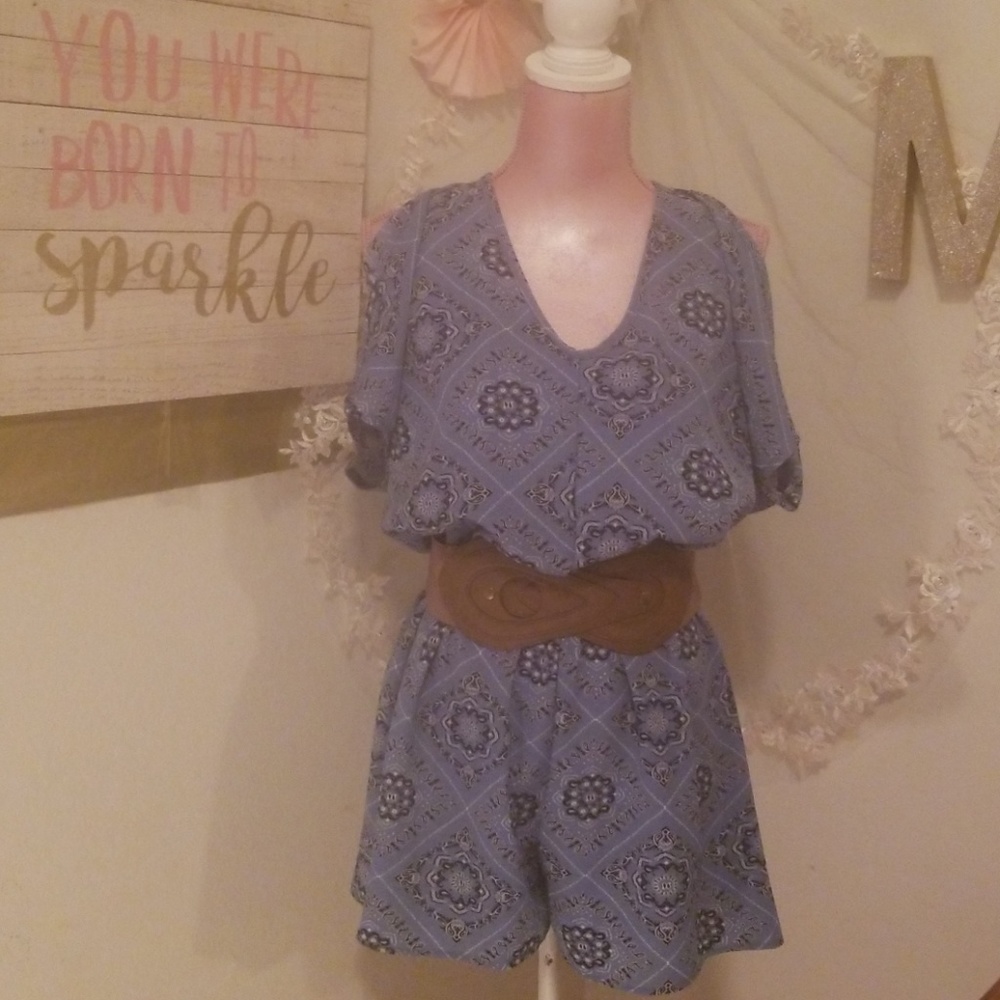Blue Handkerchief Cold Shoulder Romper - Picture 6 of 7